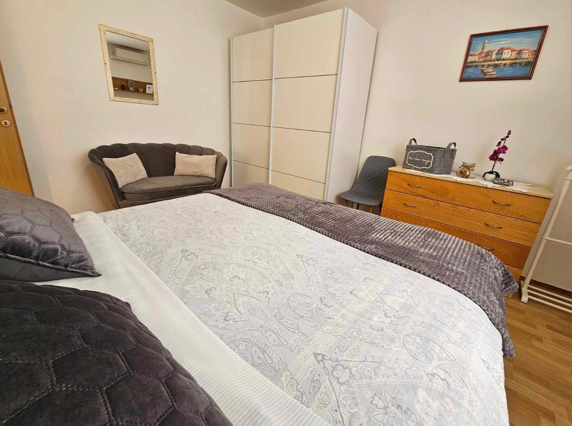 Apartmani Rita Kiwi Novigrad  ภายนอก รูปภาพ